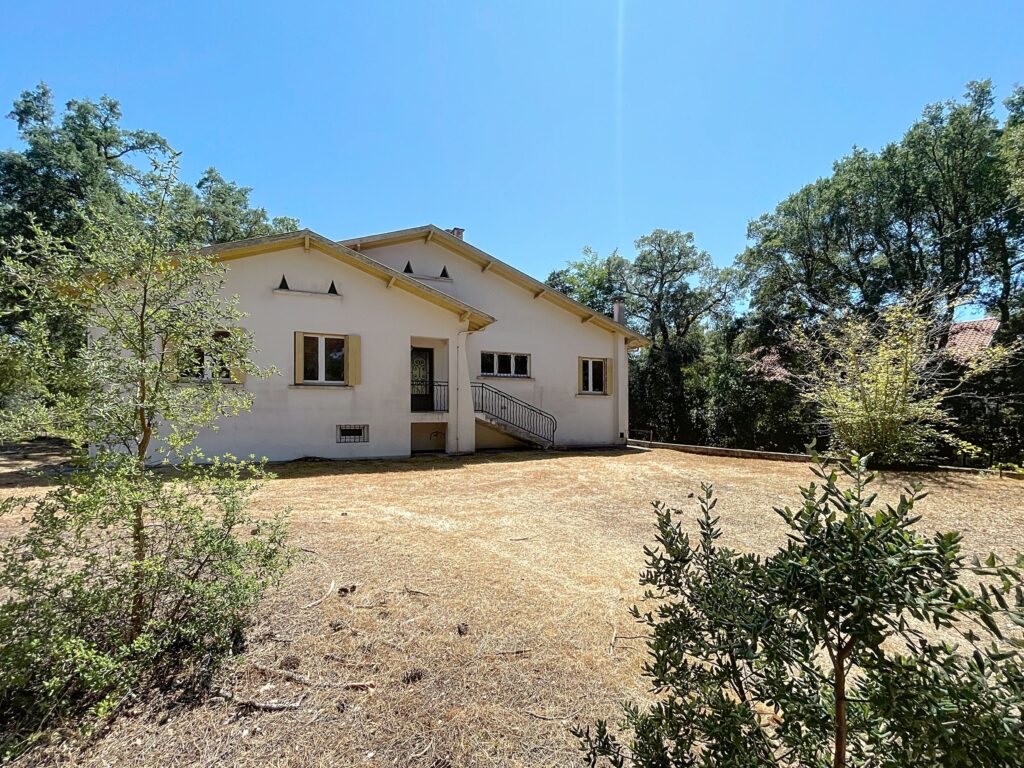 718d1417 8267 407e b502 016be25c98be