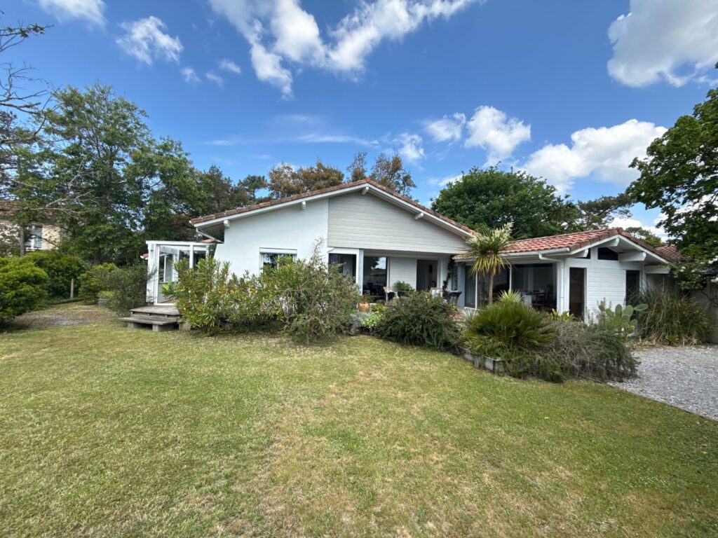 7358f2fb 689c 4835 8ea6 ff0c6096f1b5