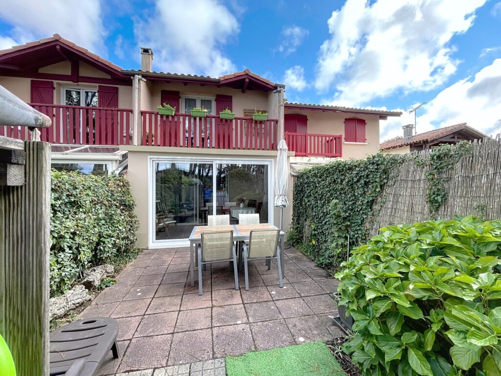 da6fe13d 69ba 4e52 8054 f9d3a6353336