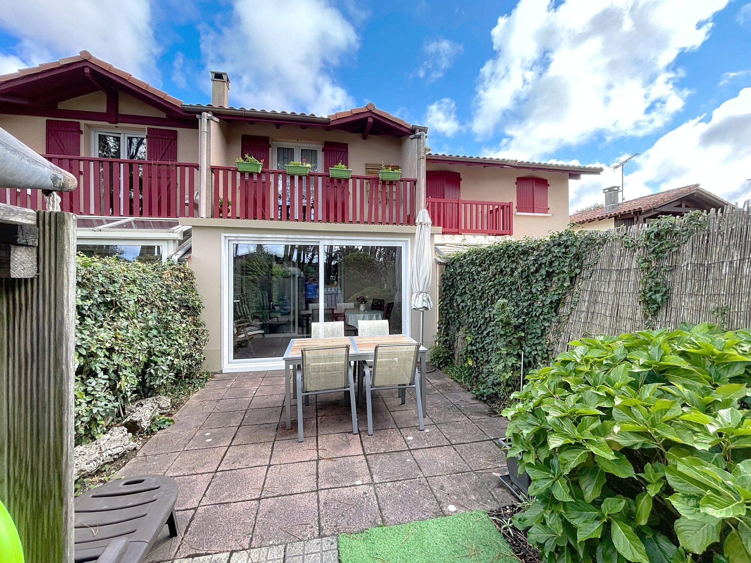 da6fe13d 69ba 4e52 8054 f9d3a6353336