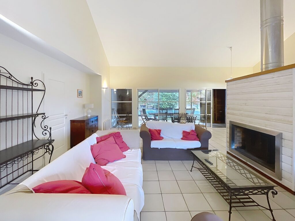 14cde0bb c463 4747 8c04 d72920d35e49