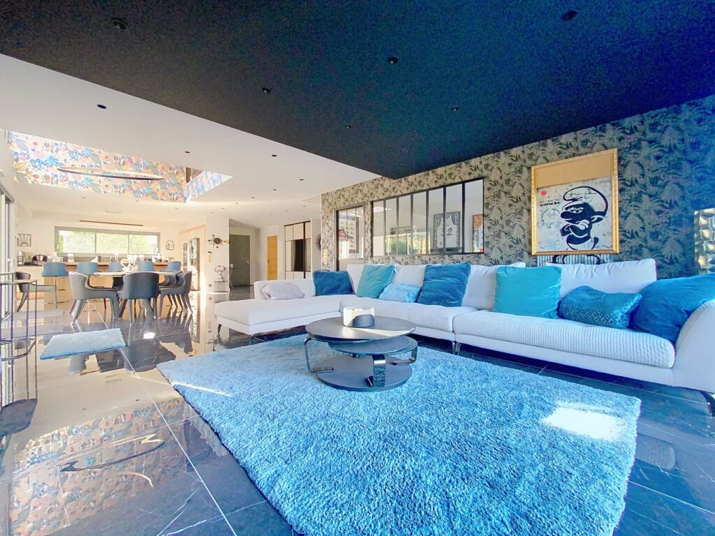 299ed9db 688d 470d 9cd6 afee349ee51e