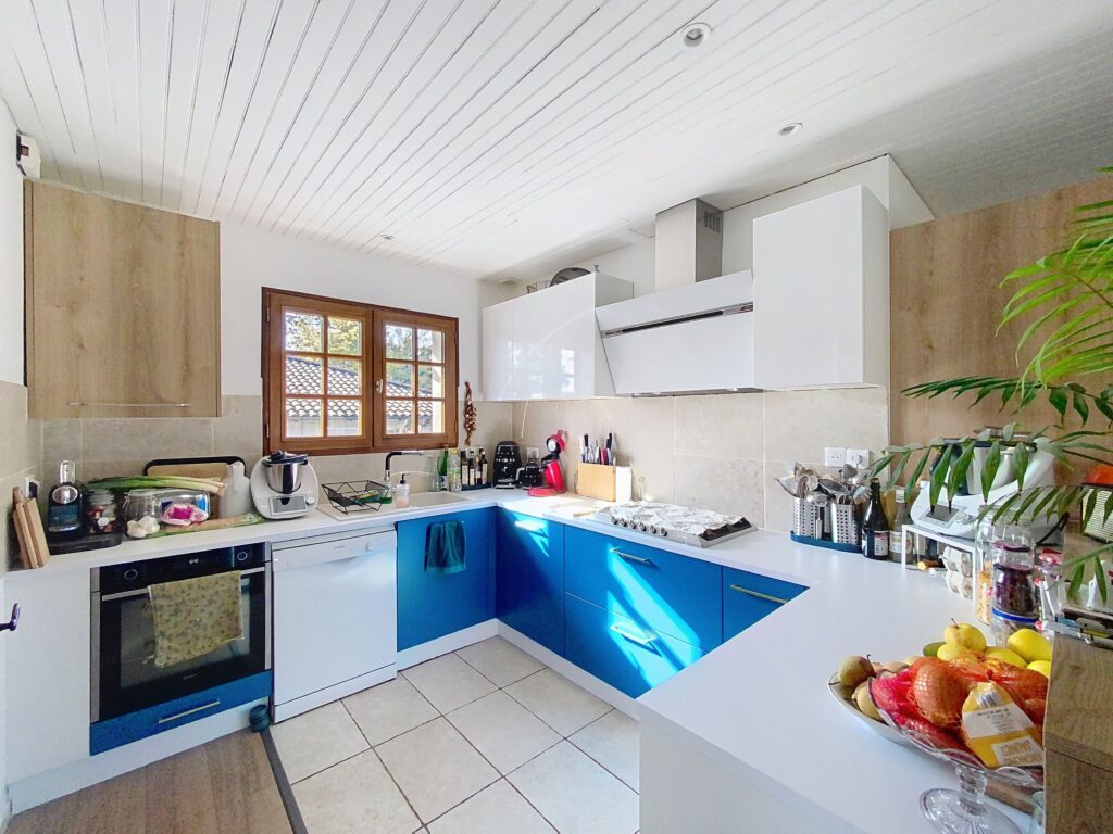 acead142 789f 4ade 8751 d18dcf49a1b5