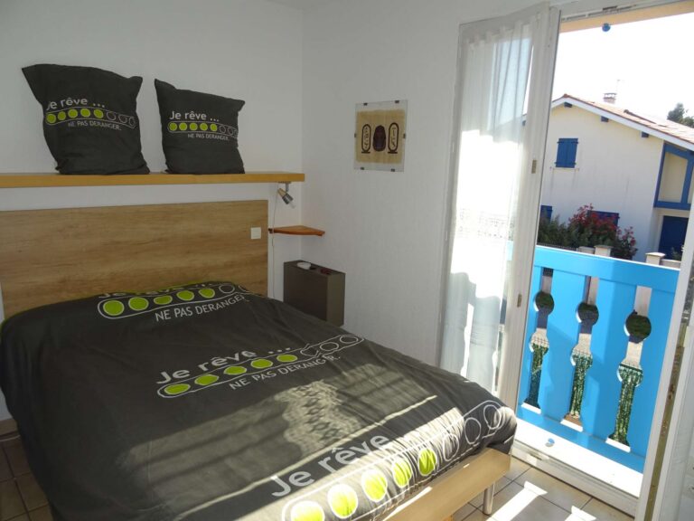 CHAMBRE 1