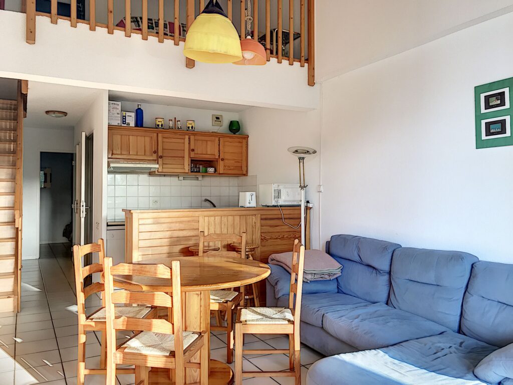 68c97a6f 74c1 4448 976e 9fde22d7eb51